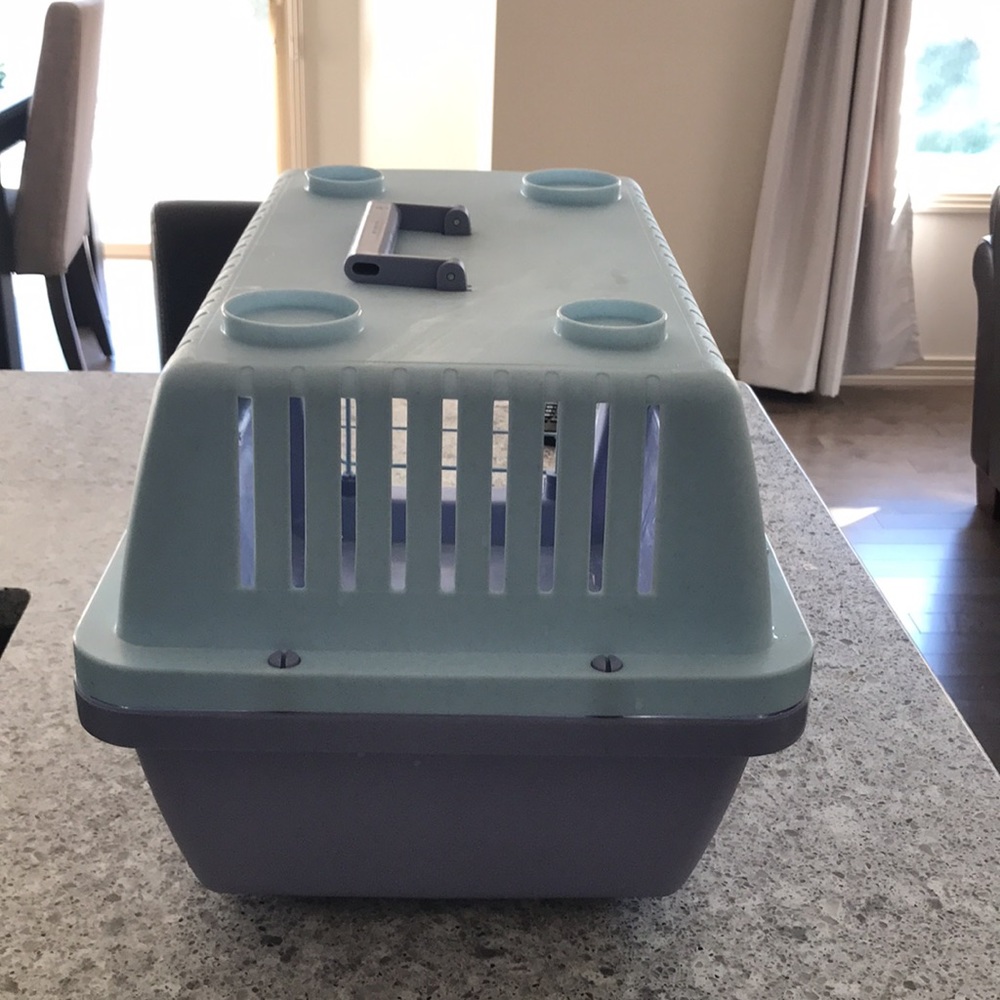 Small Animal Carrier - Picture 4 of 5
